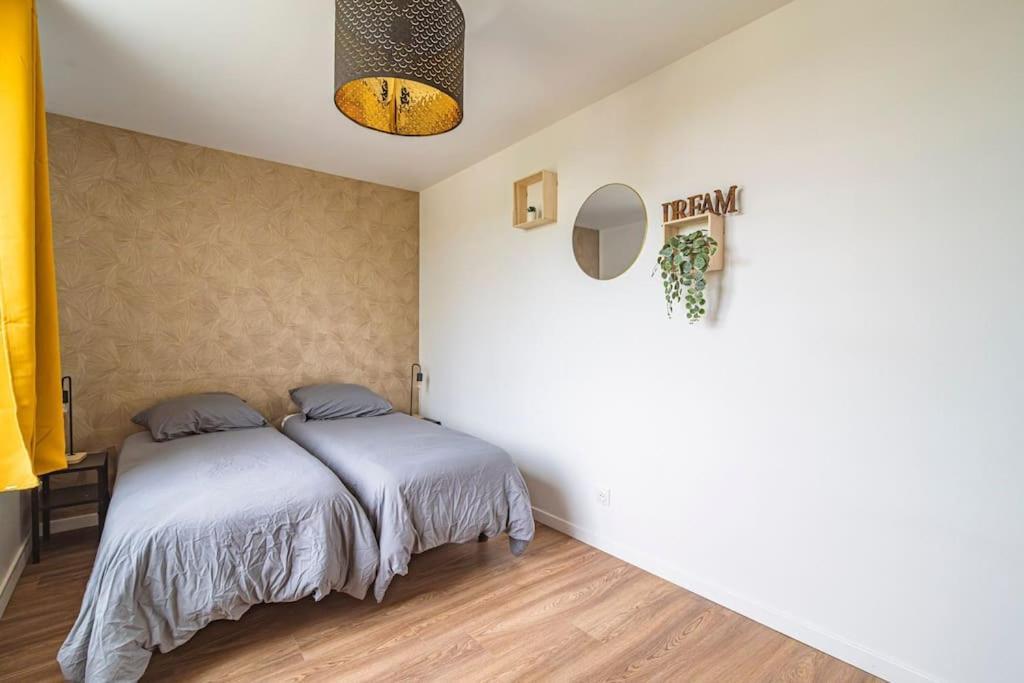 "Le Chaleureux" Appartement Pour 4 Personnes Isles-sur-Suippe Ngoại thất bức ảnh