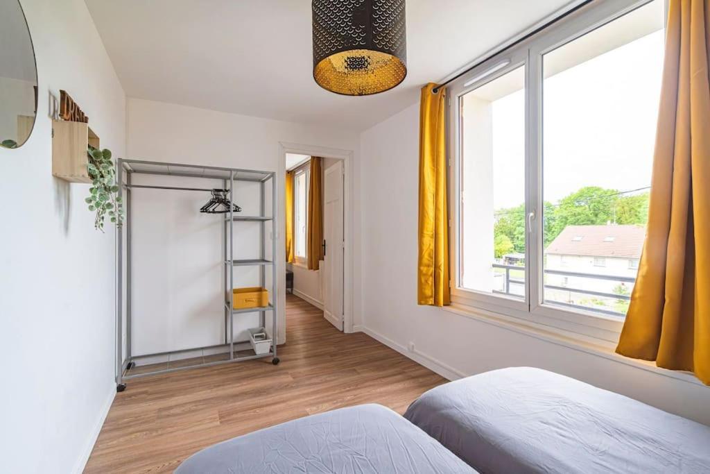"Le Chaleureux" Appartement Pour 4 Personnes Isles-sur-Suippe Ngoại thất bức ảnh
